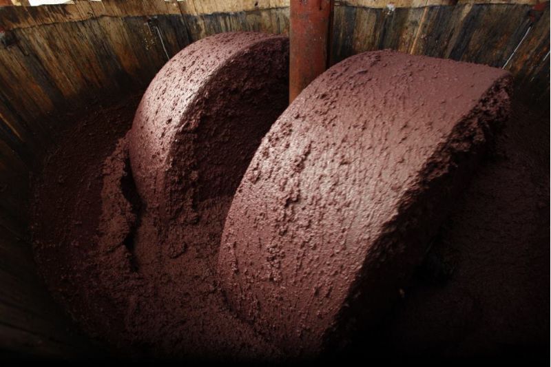 Saltuksoy Taş Değirmen Zeytin Yağı Ezilmesi