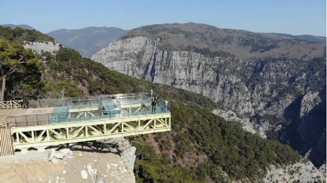 Kazdağı Cam Seyir Terası