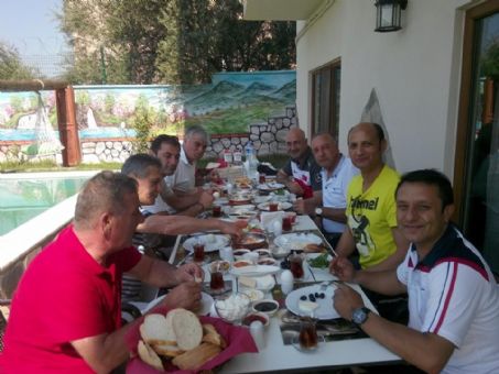 Kazdağları Rasim Kara Tenis Turnuvası
